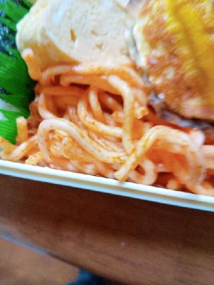 タバスコでピリ辛のトマトパスタ