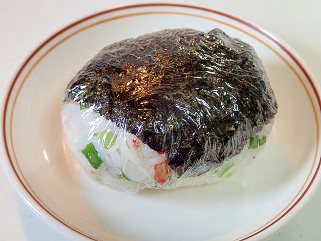 シーサラダと葱の海苔巻きおにぎり