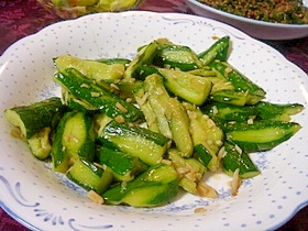 ごはんが進む!きゅうりにんにく塩炒め