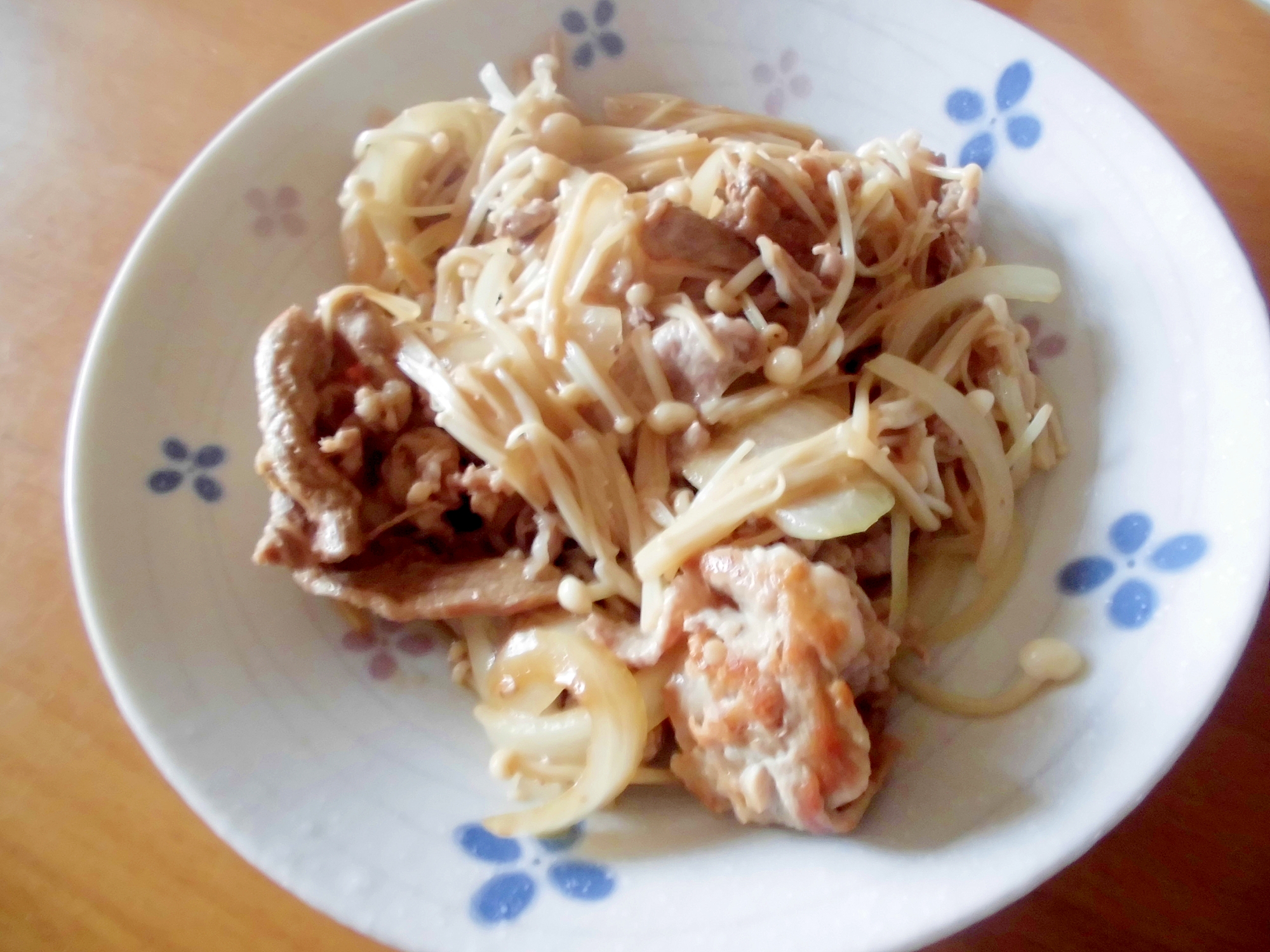 豚肉とエノキの鶏ガラ炒め