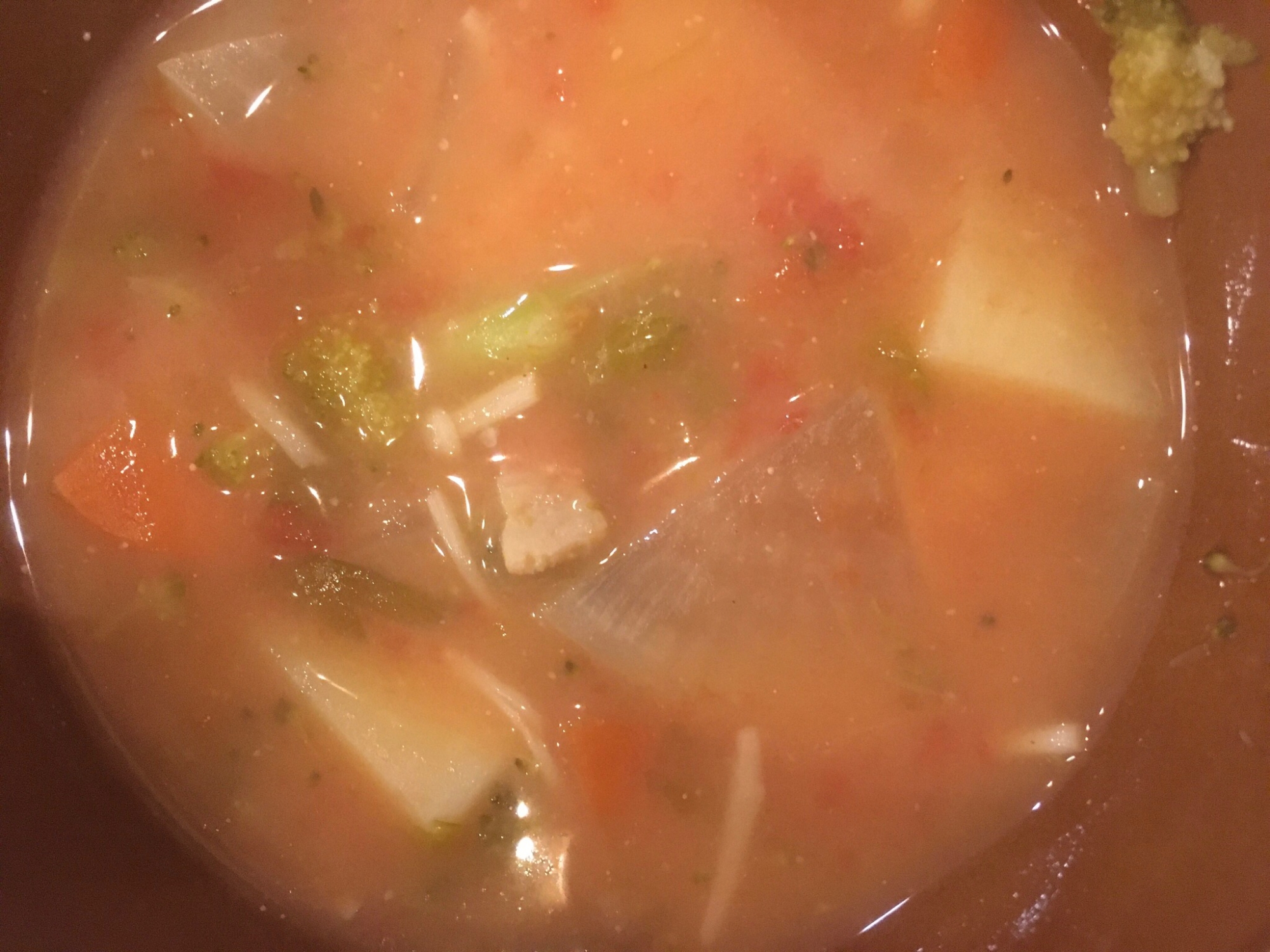 野菜とベーコンのトマト味噌スープ