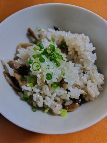 めんつゆで簡単♪ツナときのこの炊き込みご飯