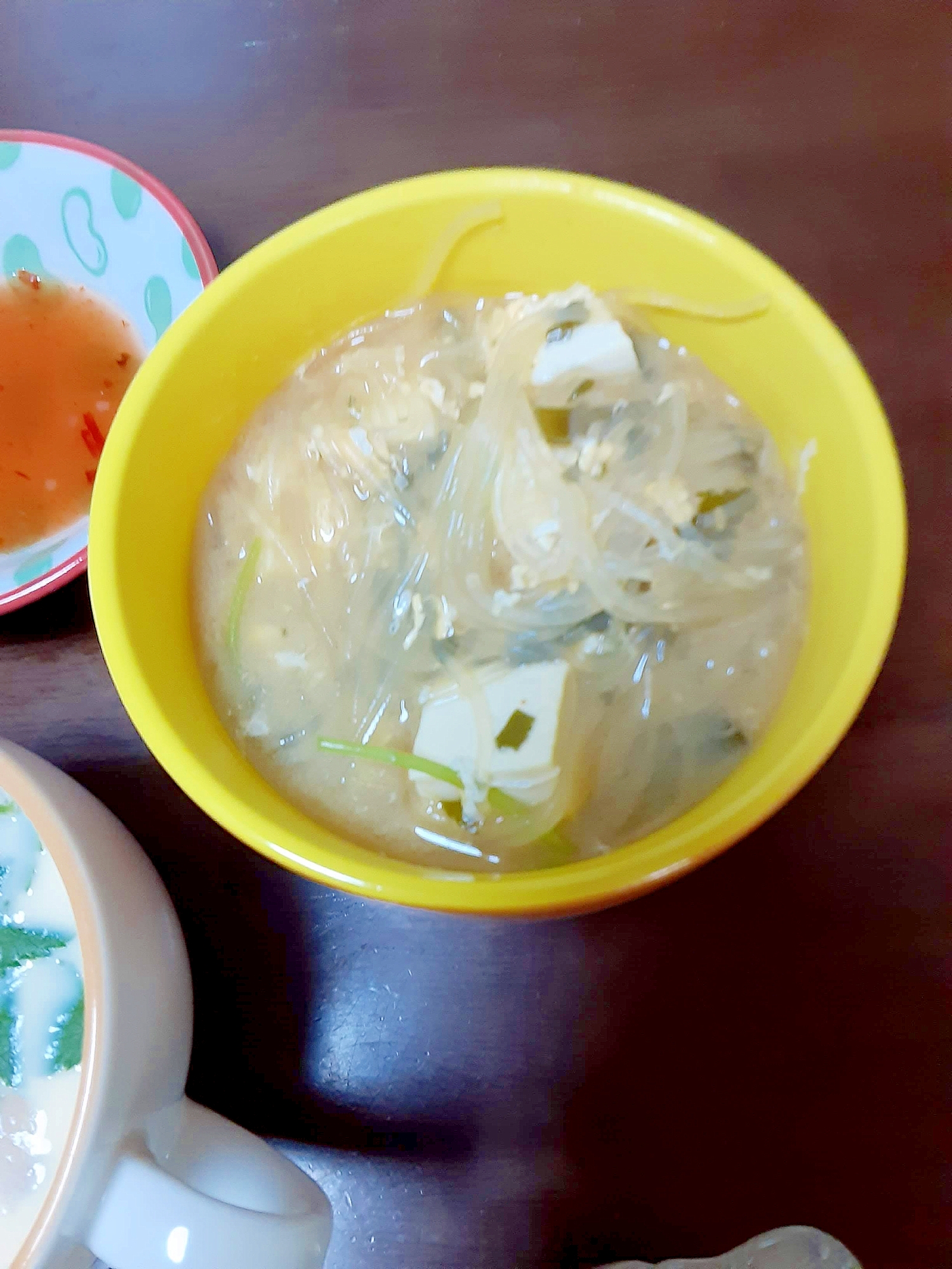 豆腐と春雨のみそ汁