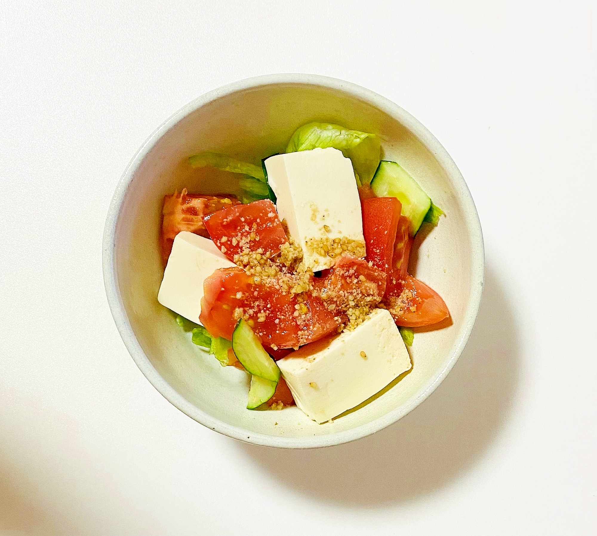 生野菜と豆腐の胡麻サラダ