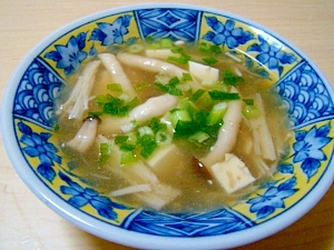 キノコ＆豆腐でボリュームUPの蟹肉湯スープ
