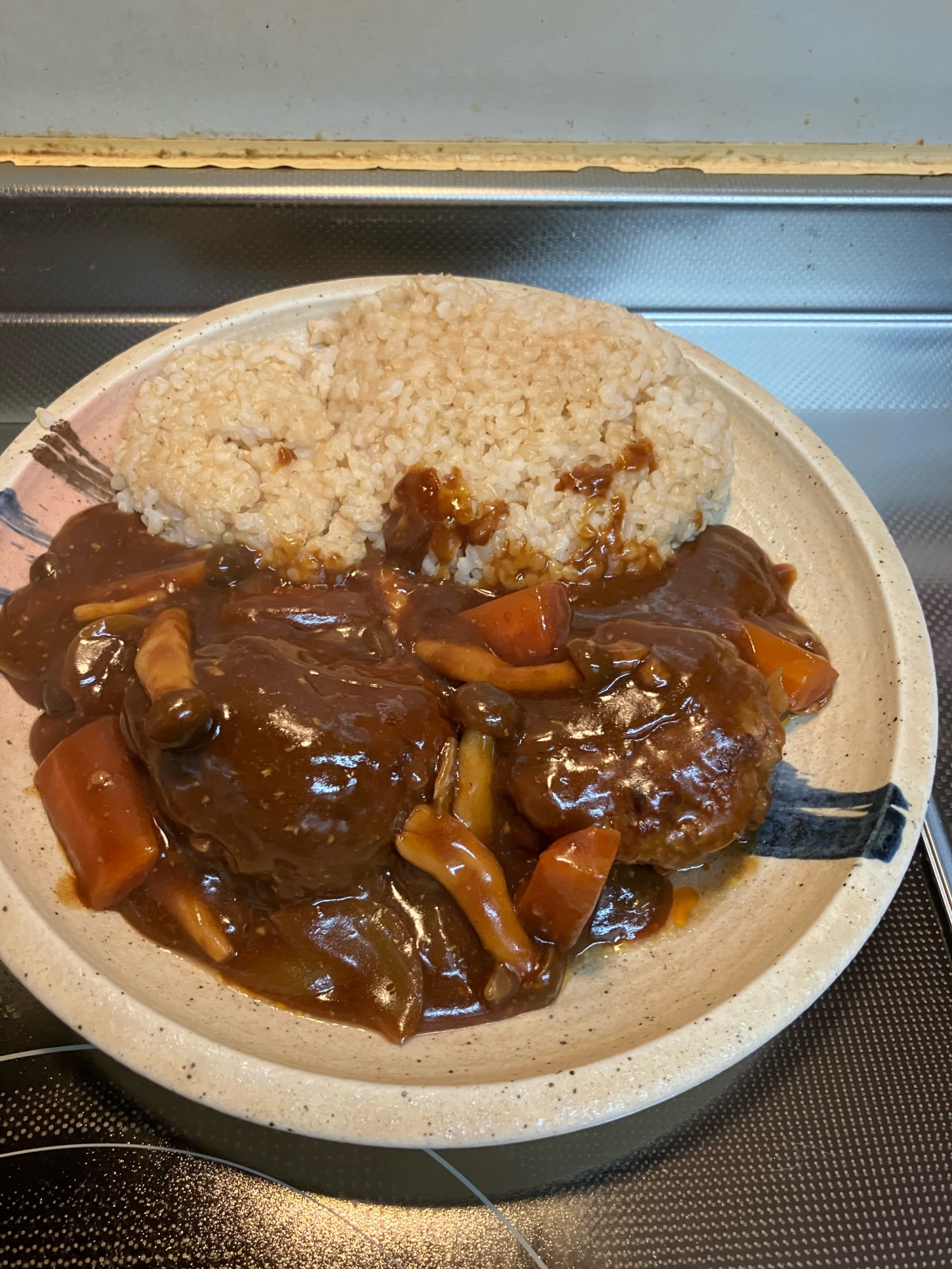 ハヤシライスのルウdeきのこ煮込みハンバーグ^_^