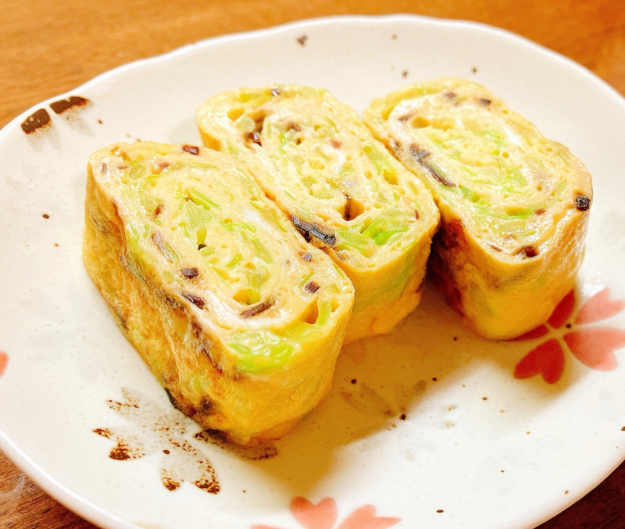 卵１個☆キャベツと塩昆布の卵焼き