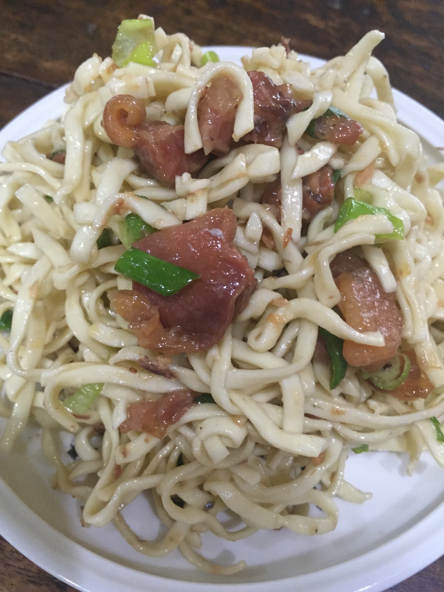 沖縄 焼き鳥缶のからそば