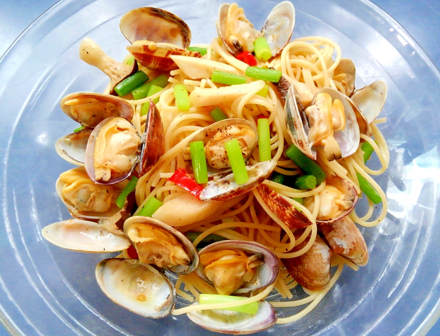 にんにくの芽とアサリとエリンギのパスタ