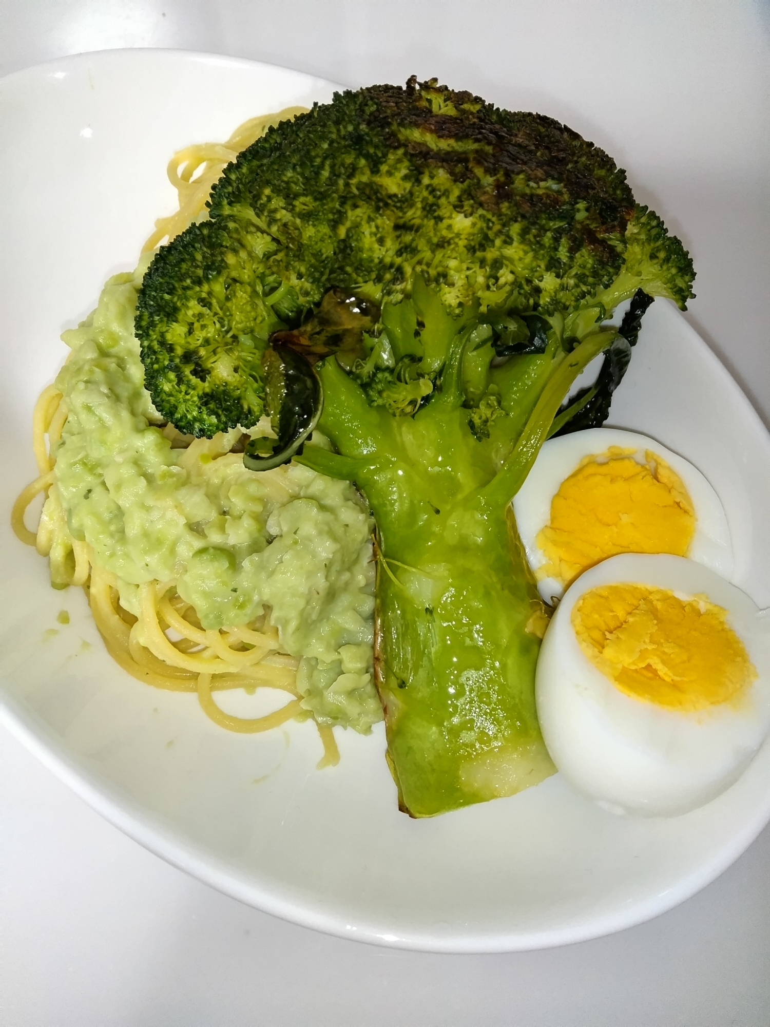 塩豆のパスタ～ブロッコリーのステーキ添え～
