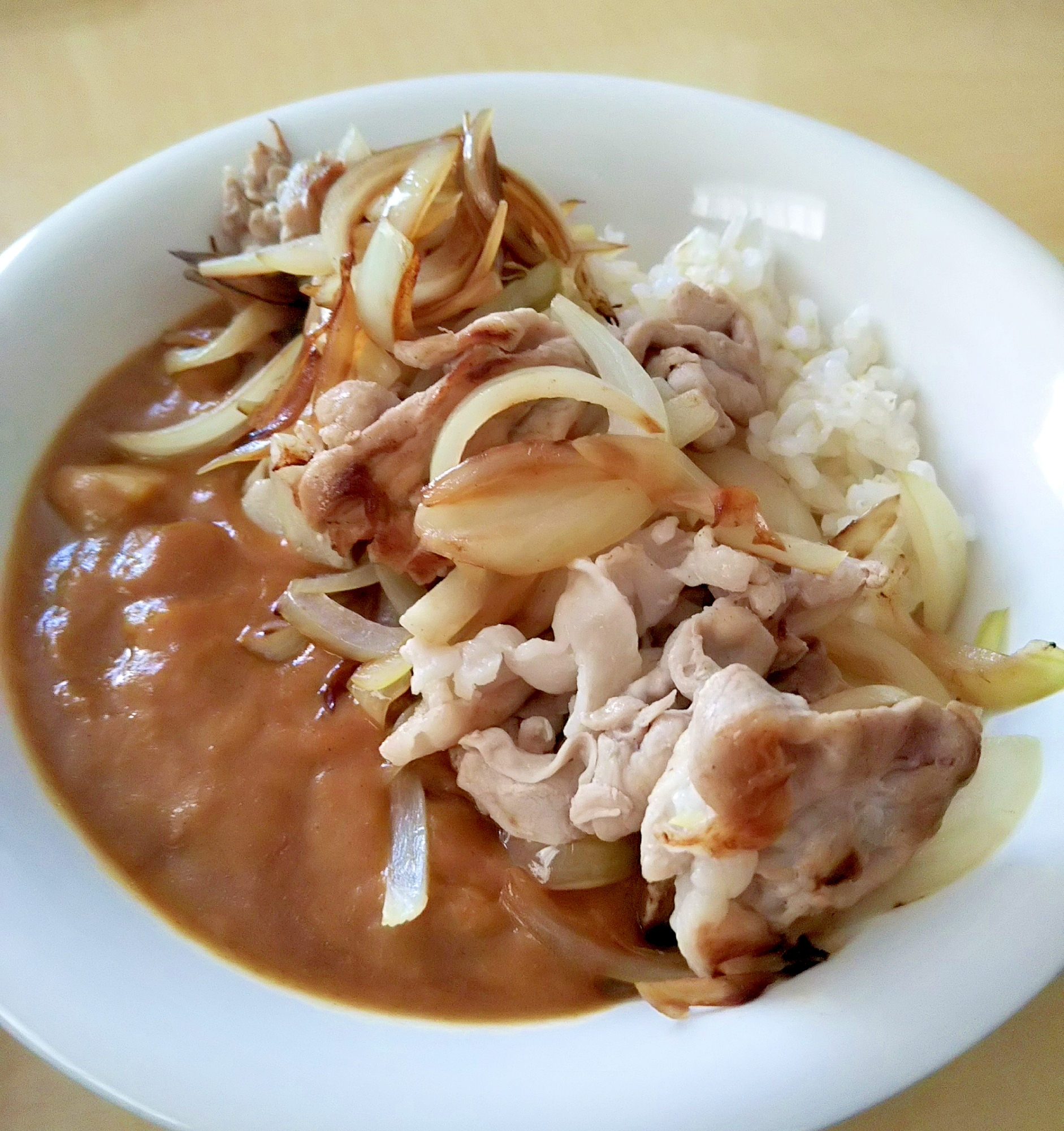 レトルトアレンジでプチ豪華に ポーク炒めカレー レシピ 作り方 By もちゃ子 楽天レシピ レトルトアレンジでプチ豪華に ポーク炒めカレー レシピ 作り方 By もちゃ子 楽天レシピ