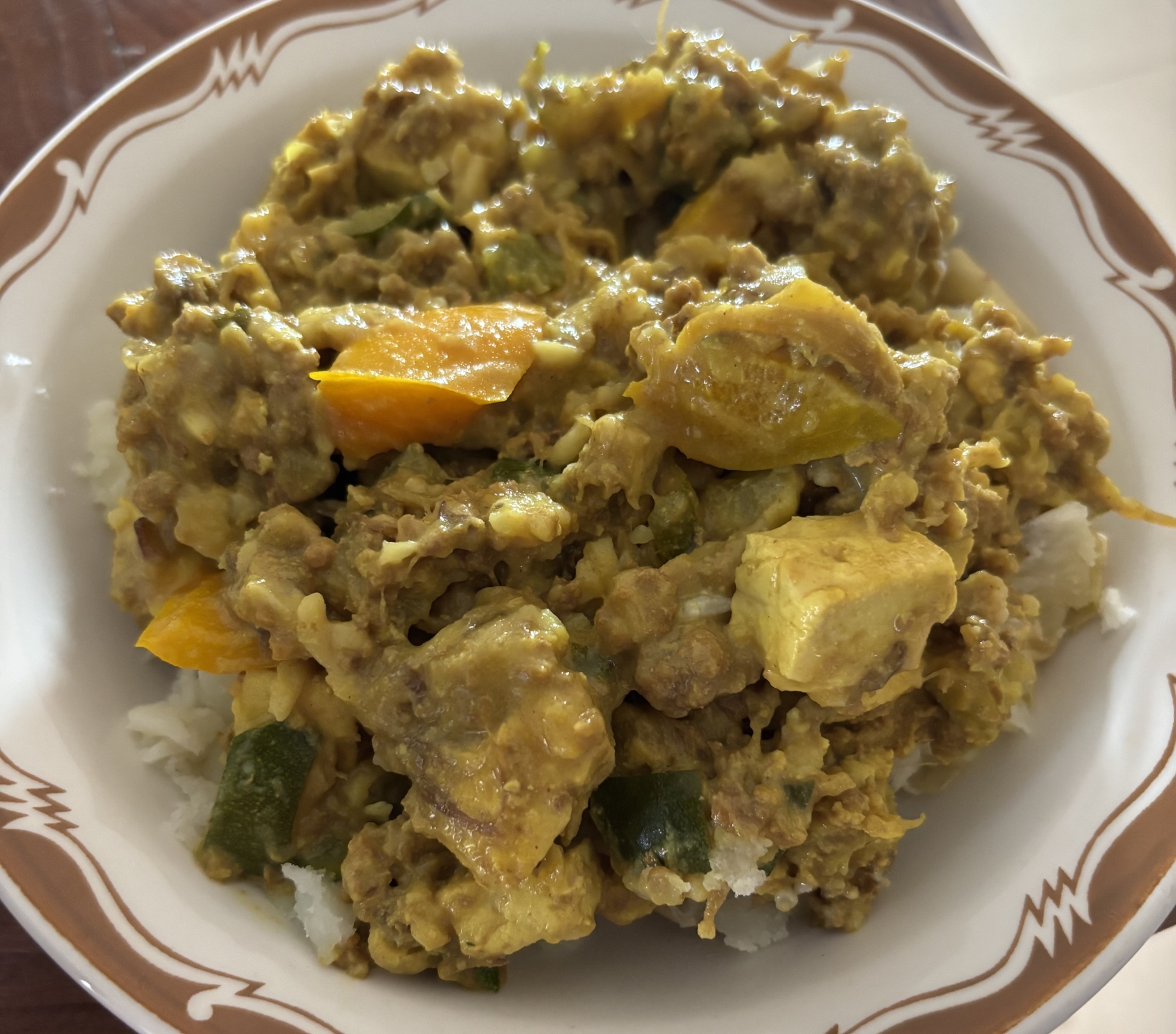 カレー風味の具沢山ひき肉炒め