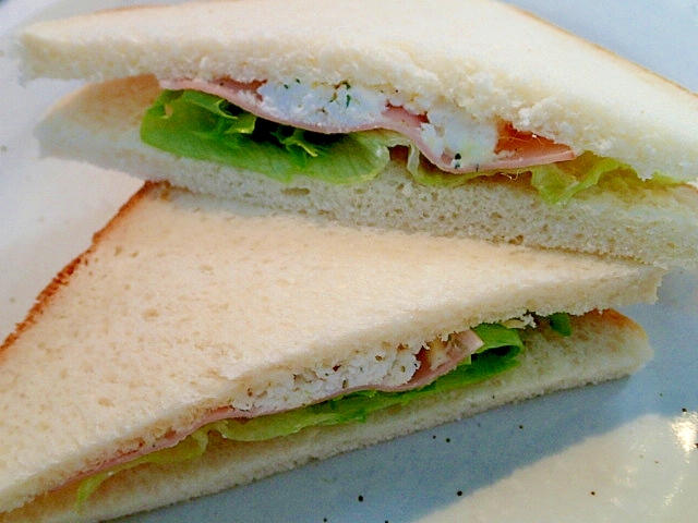 レタスとハムとカッテージチーズのサンドイッチ レシピ 作り方 By ぷ みぃまま 楽天レシピ