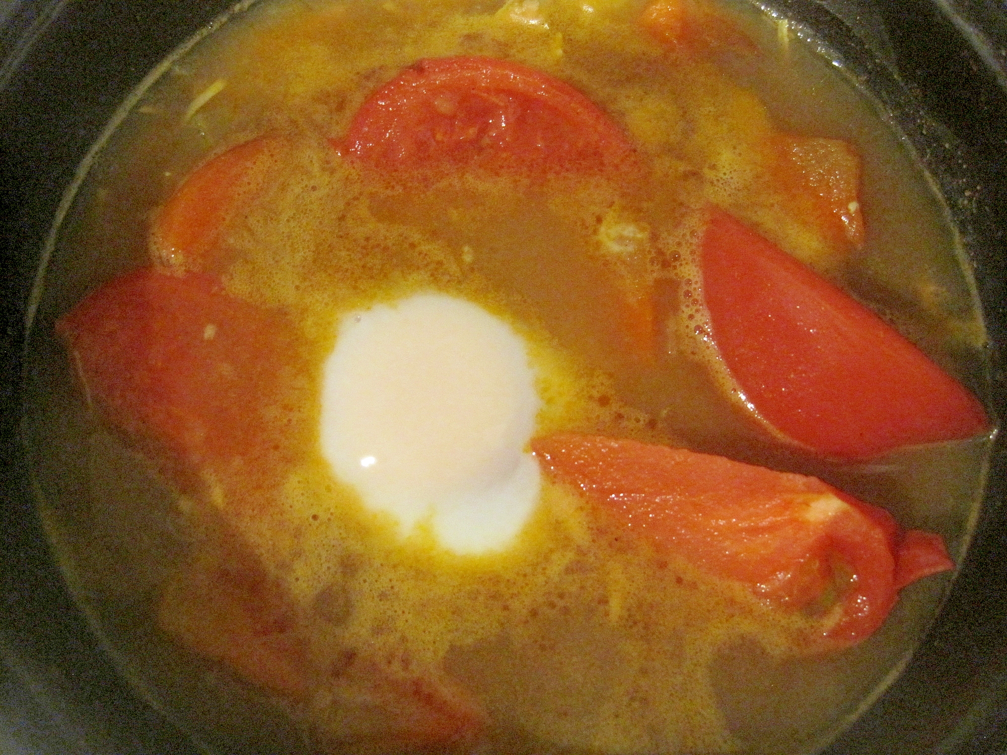 カレーリメイクトマト卵スープ