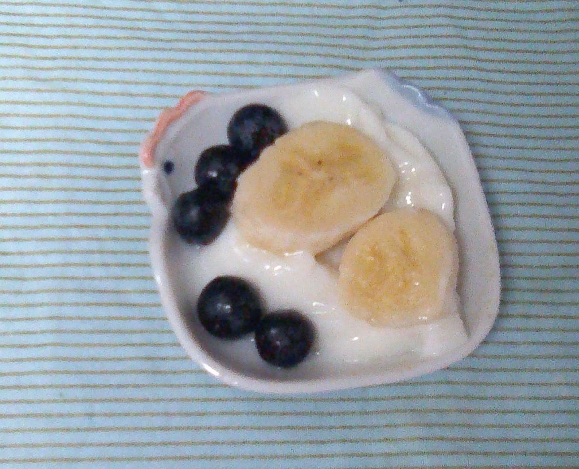 ブルーベリーとバナナヨーグルト