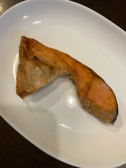 フライパンで焼き鮭