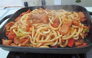 キャンプで簡単 ホルモン焼きうどん レシピ 作り方 By Teddy 楽天レシピ