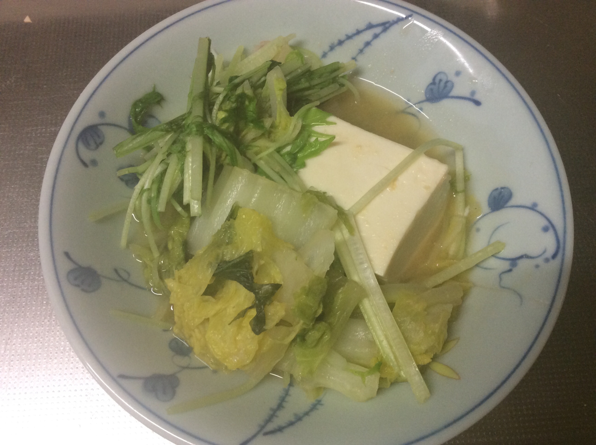 即席液みそ(豚汁)で暖まる白菜&水菜鍋