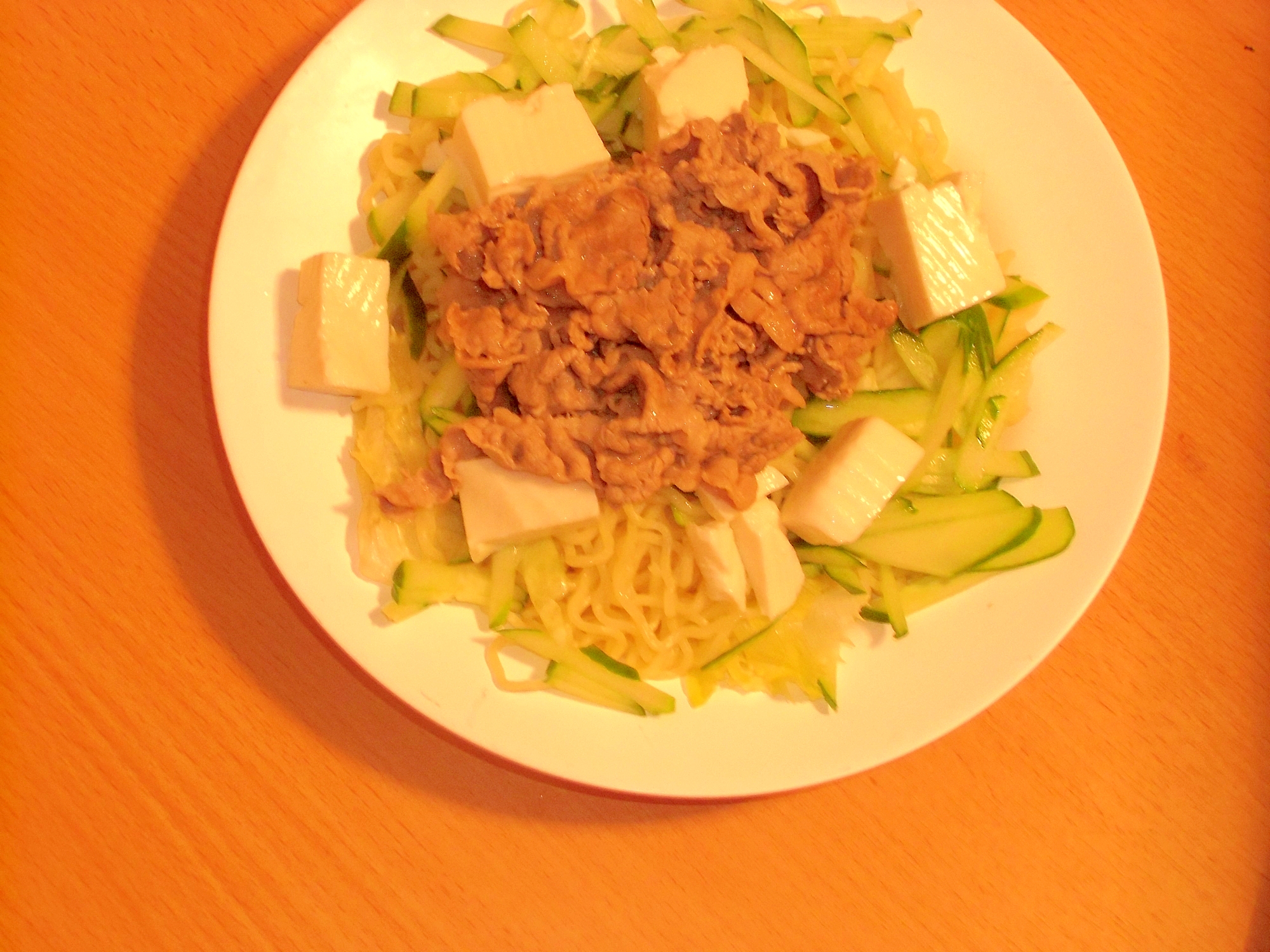 牛肉のしゃぶしゃぶマヨ豆腐冷麺