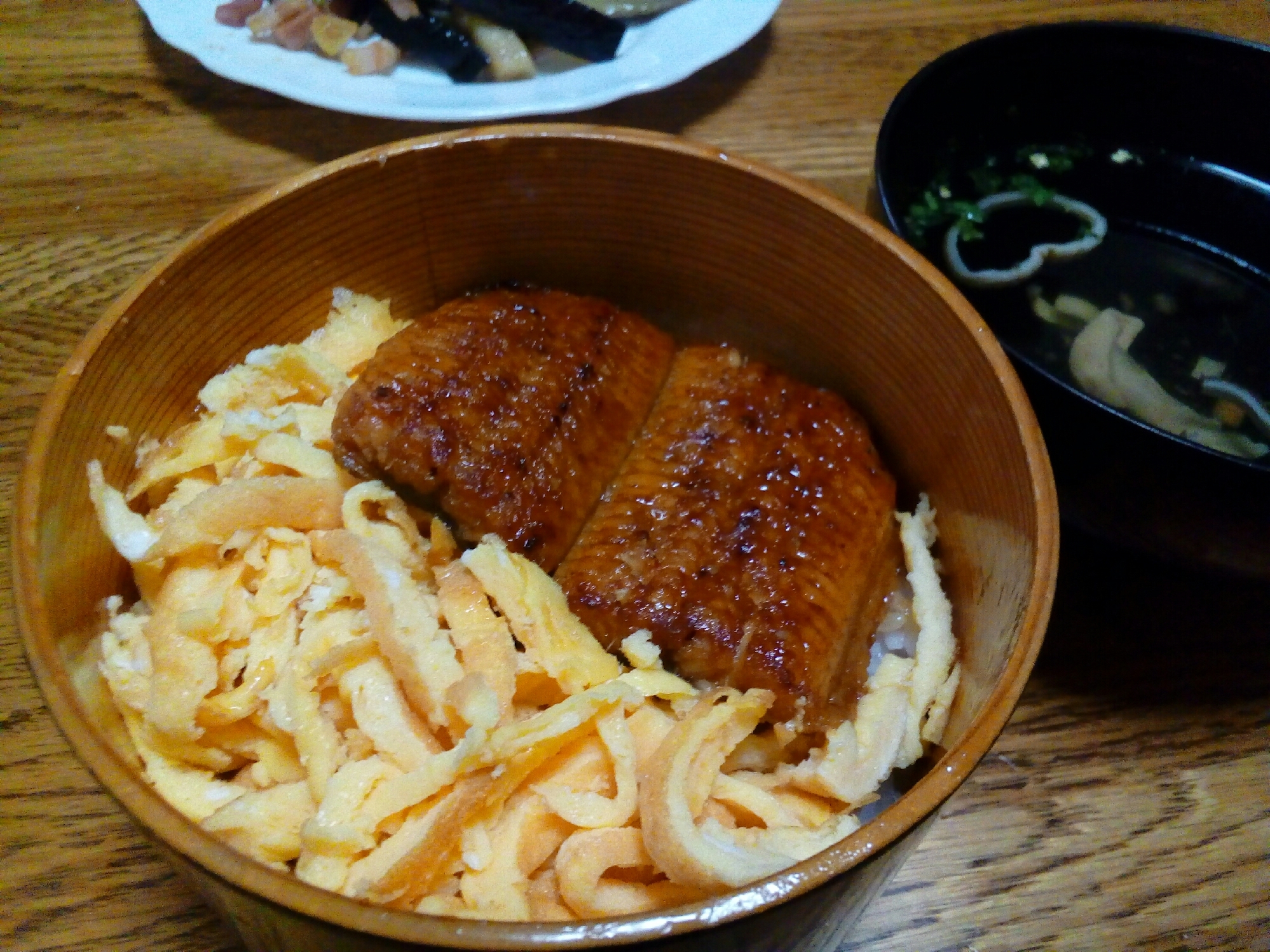 夏バテにはウナギ 錦糸たまご鰻丼 レシピ 作り方 By ありさな 楽天レシピ 夏バテにはウナギ 錦糸たまご鰻丼 レシピ 作り方 By ありさな 楽天レシピ