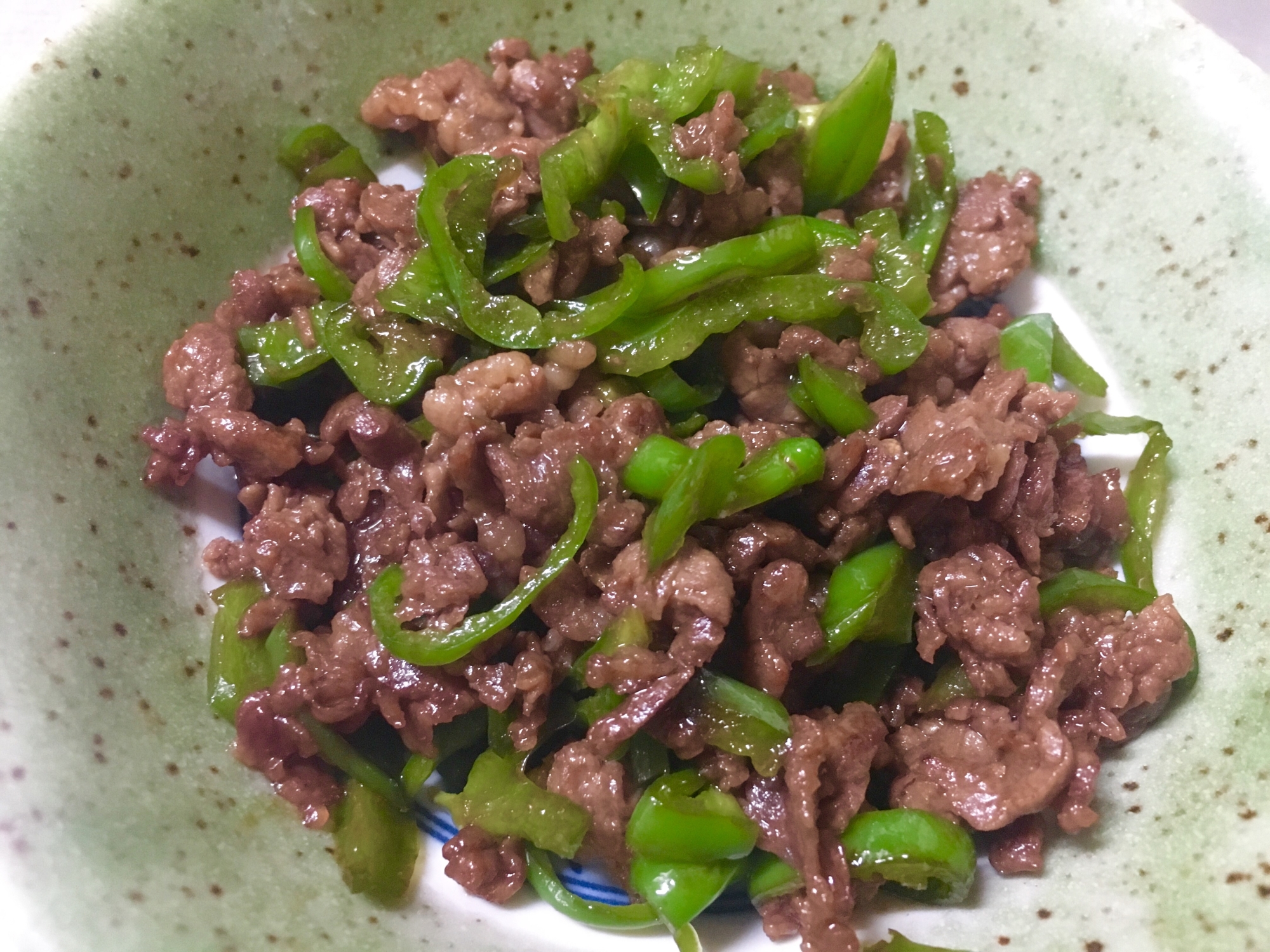 お弁当に 牛肉とピーマンの甘辛オイスターソース炒め レシピ 作り方 By うぺんど 楽天レシピ