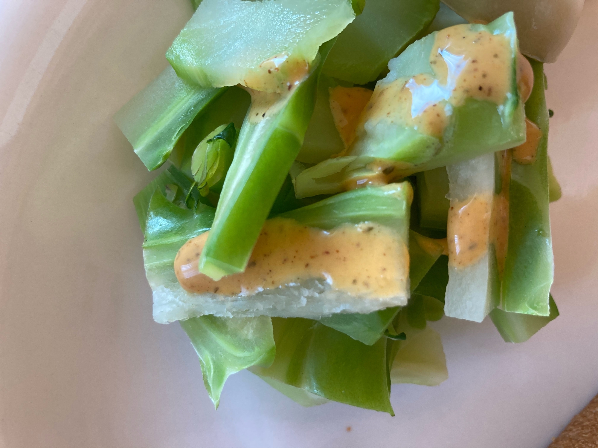ブロッコリーの茎のピリ辛サラダ