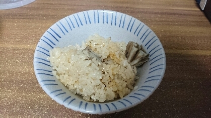 とても簡単にできるのに、食卓が豪華に見える炊き込みご飯は神ってますねw
ごちそうさまです！