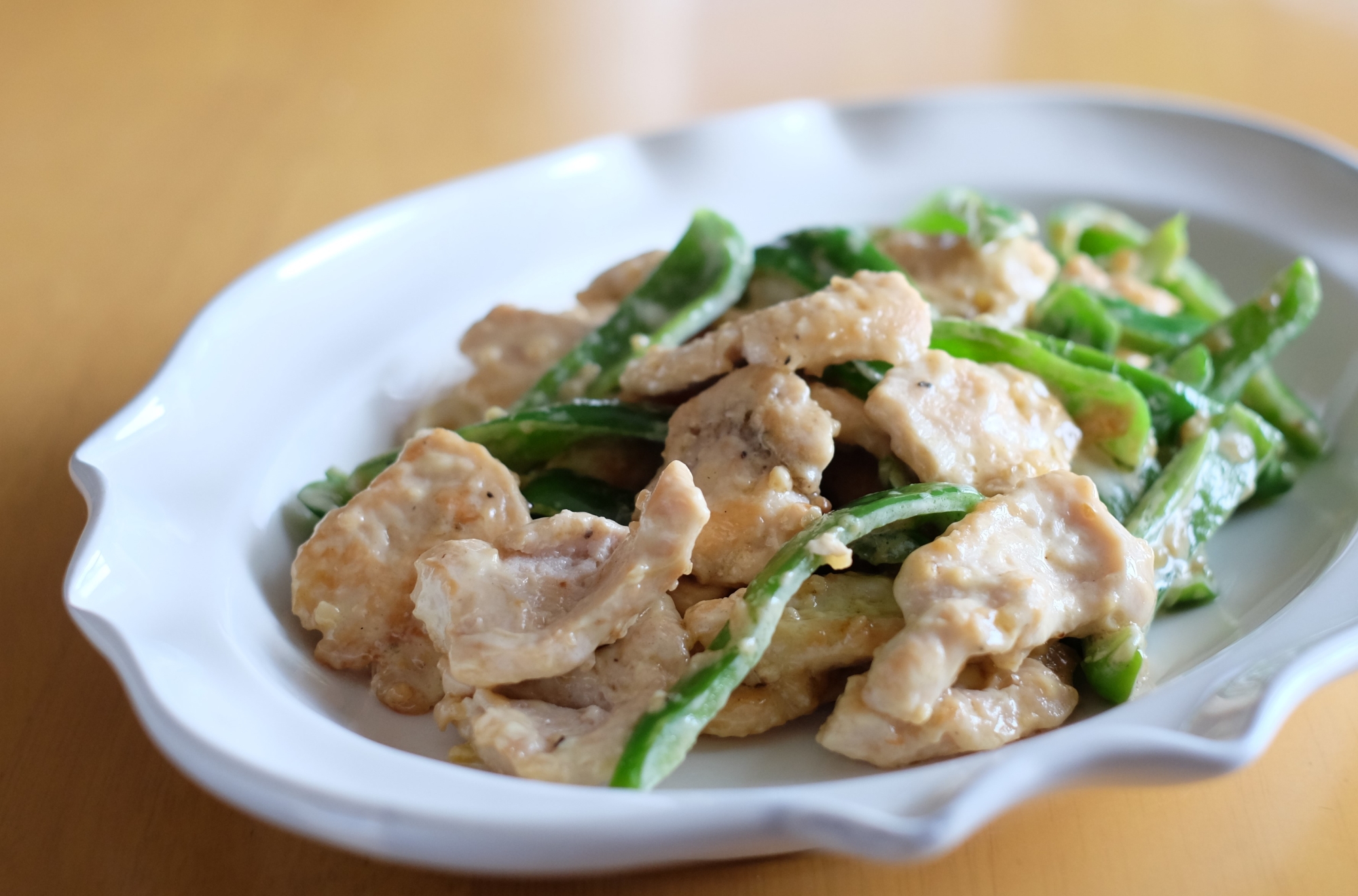 ピーマンとチキンのマヨネーズ炒め(ピーマヨ♪)