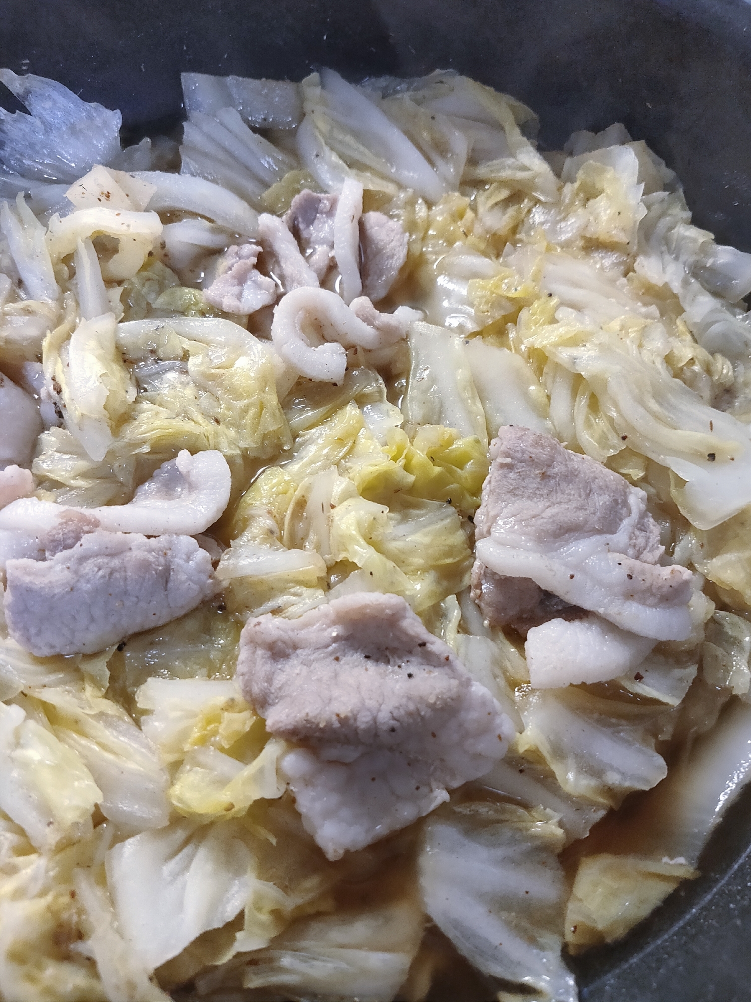 胡椒好きの☆豚肉と白菜のスープ煮