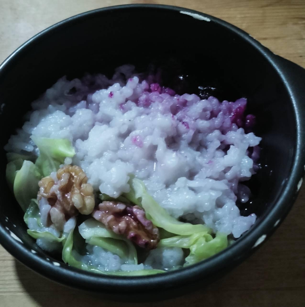 キャベツブルーベリーくるみ入りご飯♪