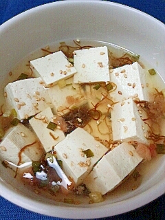 もずくスープで☆湯豆腐風温奴スープ♪