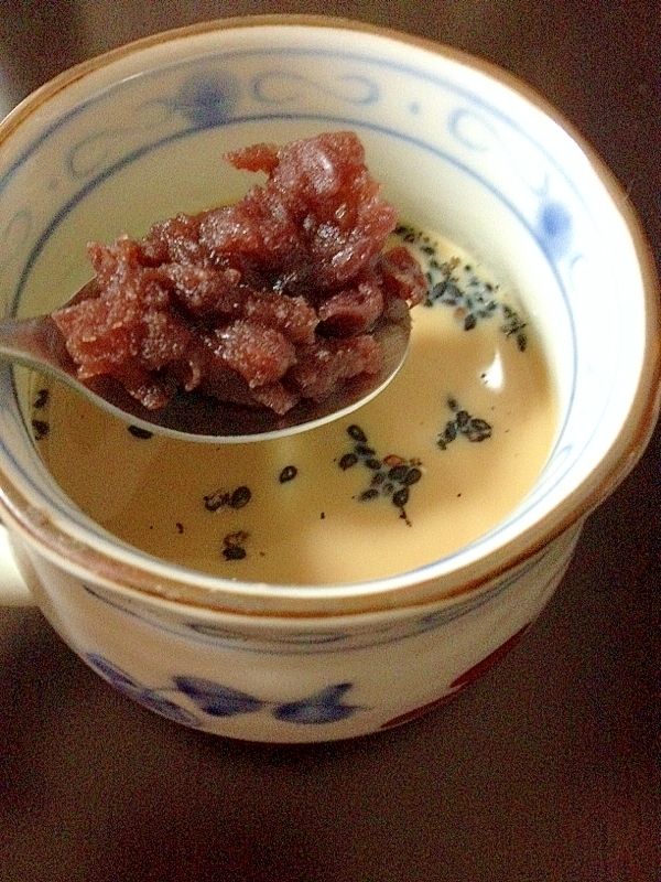 餡子と胡麻のハトムギ・オレ