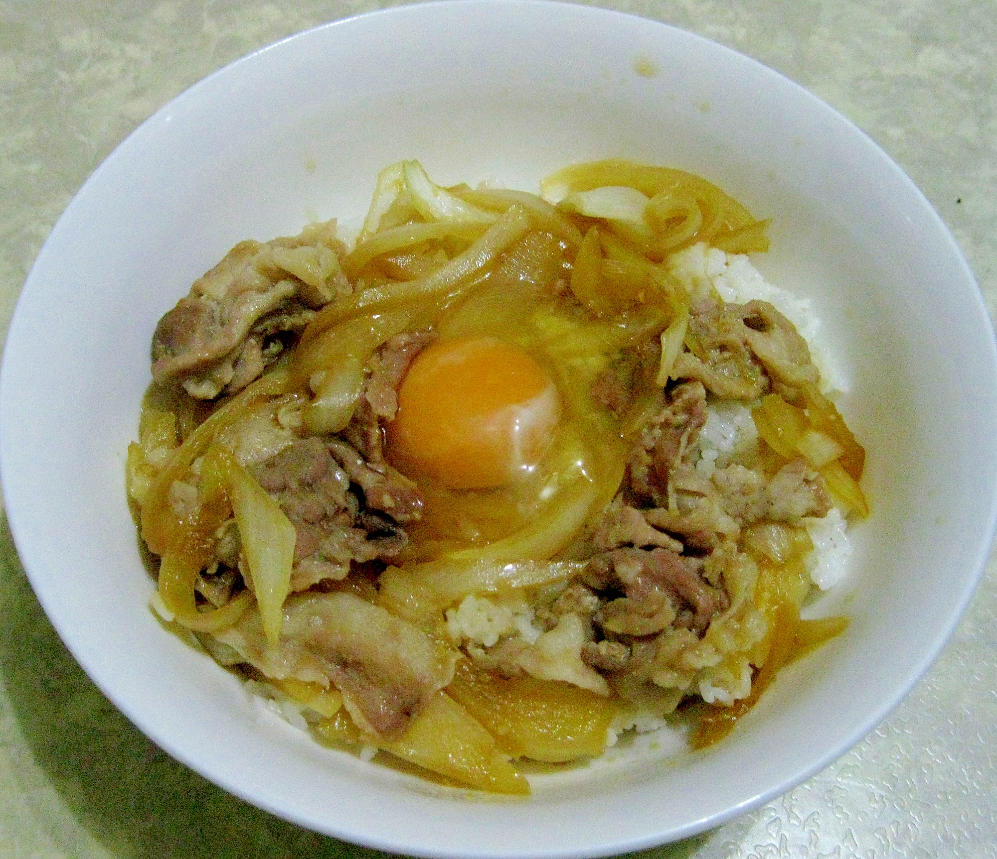 レンジでOk　肉玉葱丼（玉子入り）