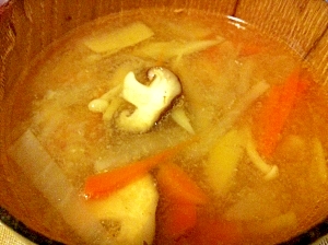 あったまる！根菜と生姜のけんちん汁風。