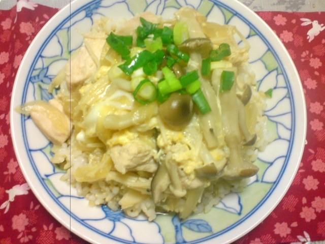 きのこもりもりの親子丼