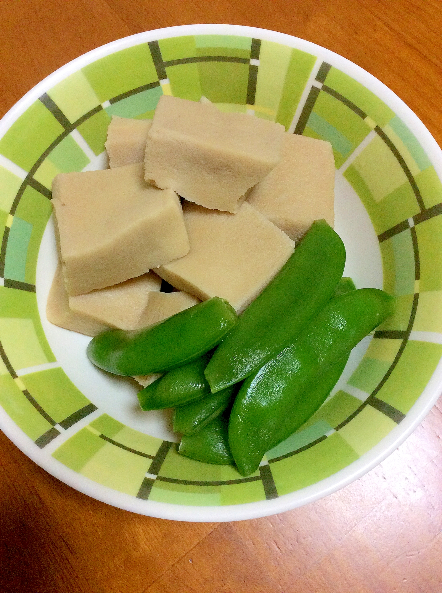 高野豆腐とスナップエンドウ