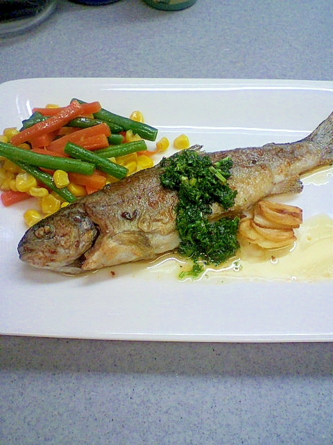 レモン塩でおいしい ニジマスのムニエル レシピ 作り方 By まめじゅん 楽天レシピ レモン塩でおいしい ニジマスのムニエル レシピ 作り方 By まめじゅん 楽天レシピ