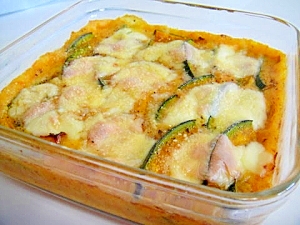 野菜たっぷり★3種のチーズかぼちゃグラタン★