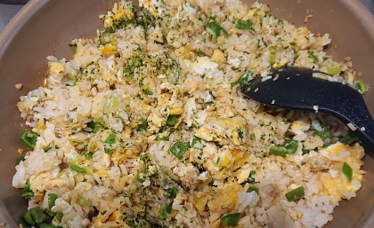 えのき入り♬ニラ玉チャーハン