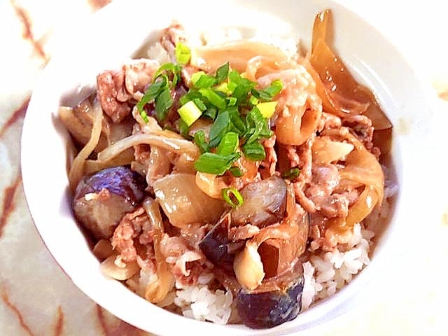 豚こまで時短丼！豚こまと野菜の照り焼きマヨ丼♪