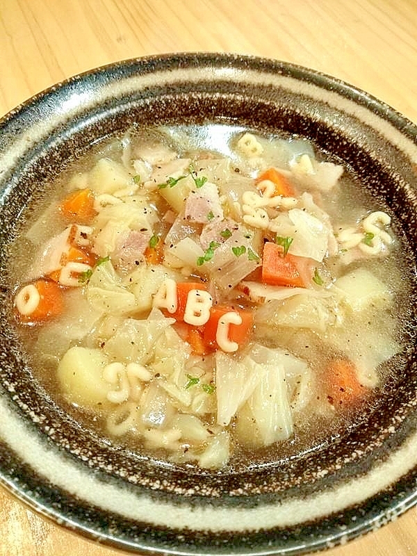 懐かしいかな?給食のABCマカロニスープ
