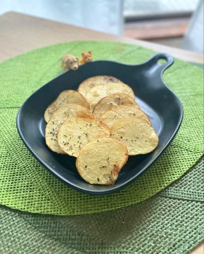 ほこさんこんにちは♡
昼食に頂きました٩(^‿^)۶ハーブソルト味のお洒落じゃがいもソテーです٩(^‿^)۶とっても美味しかったです♬今度息子に作ります♡