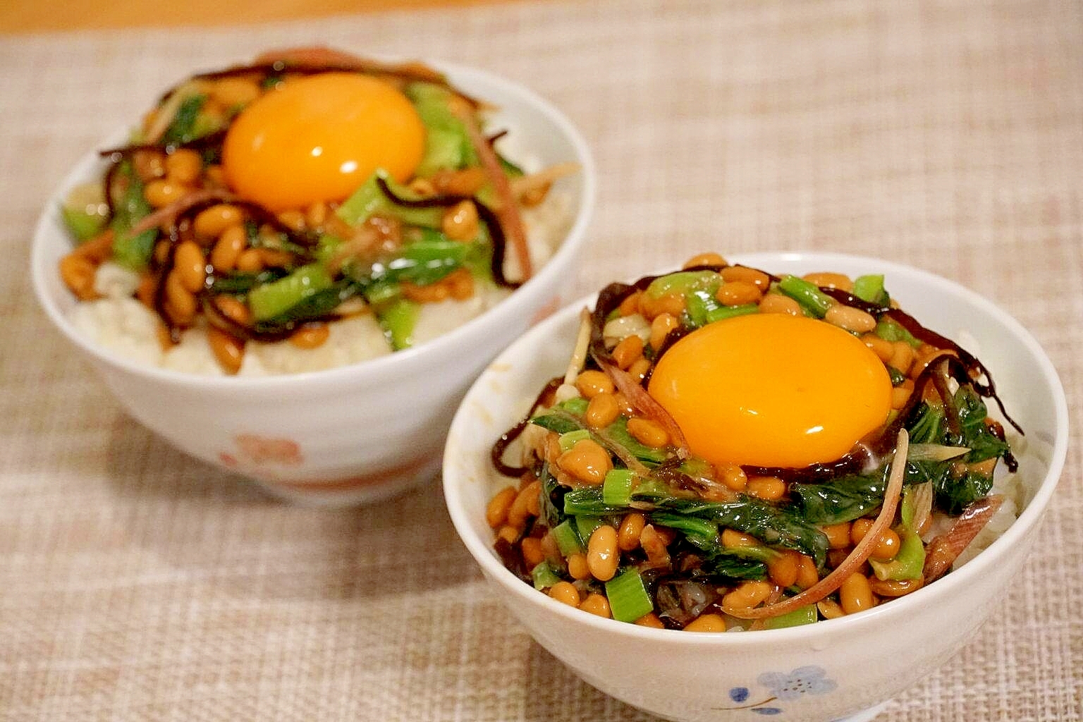 「小松菜の納豆ごはん」みょうが&こんぶが相性抜群!