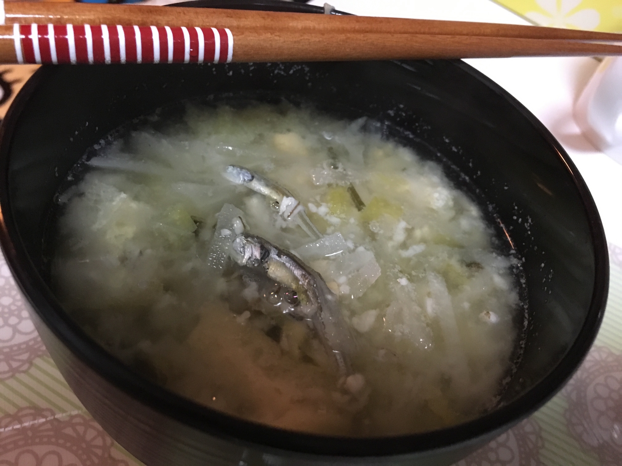 煮干し入りの簡単ヘルシー味噌汁
