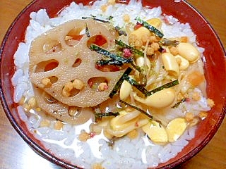 れんこんの煮物と豆もやしのお茶漬け