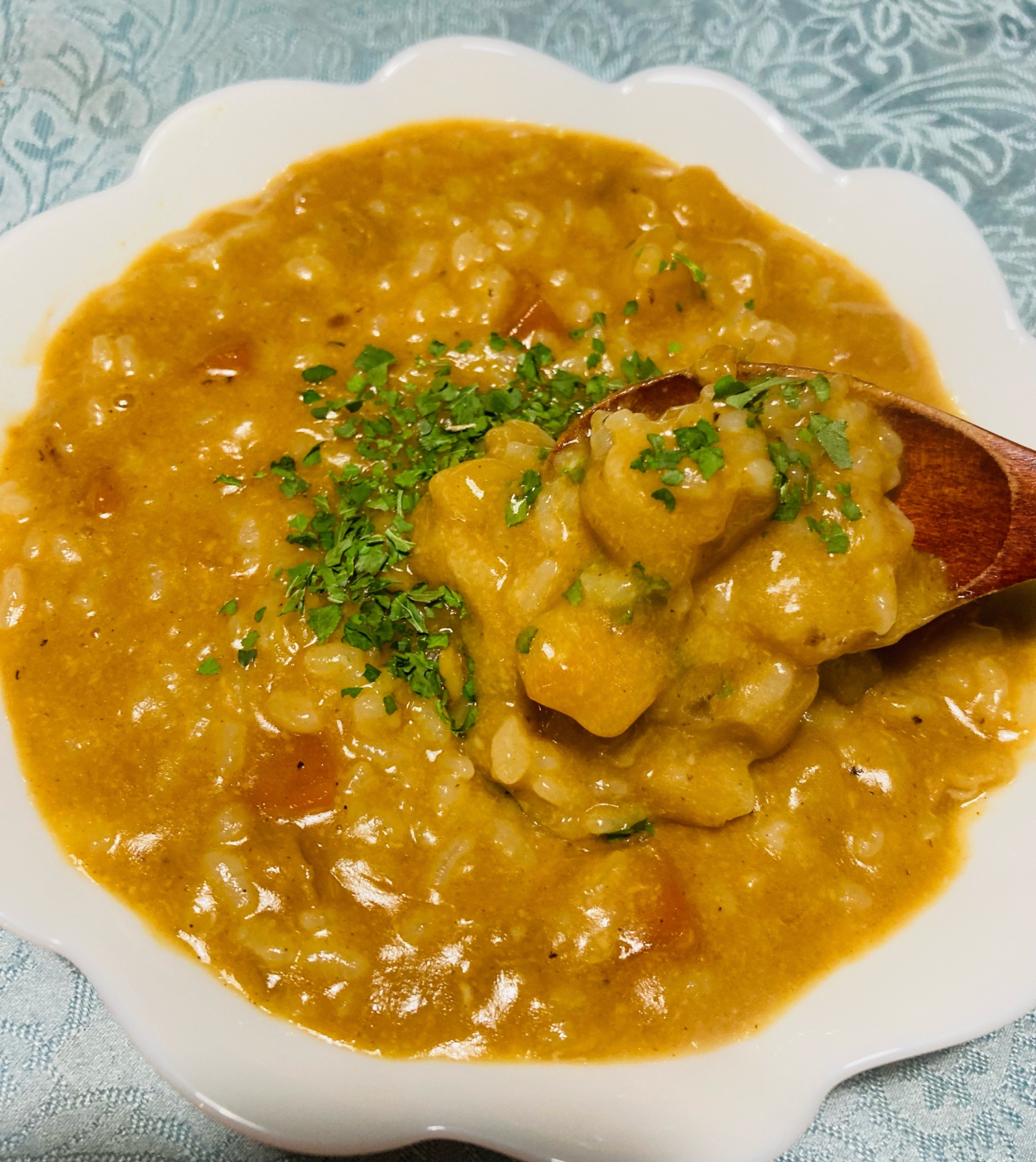 寝かせたカレーのリメイク”チーズカレーリゾット”