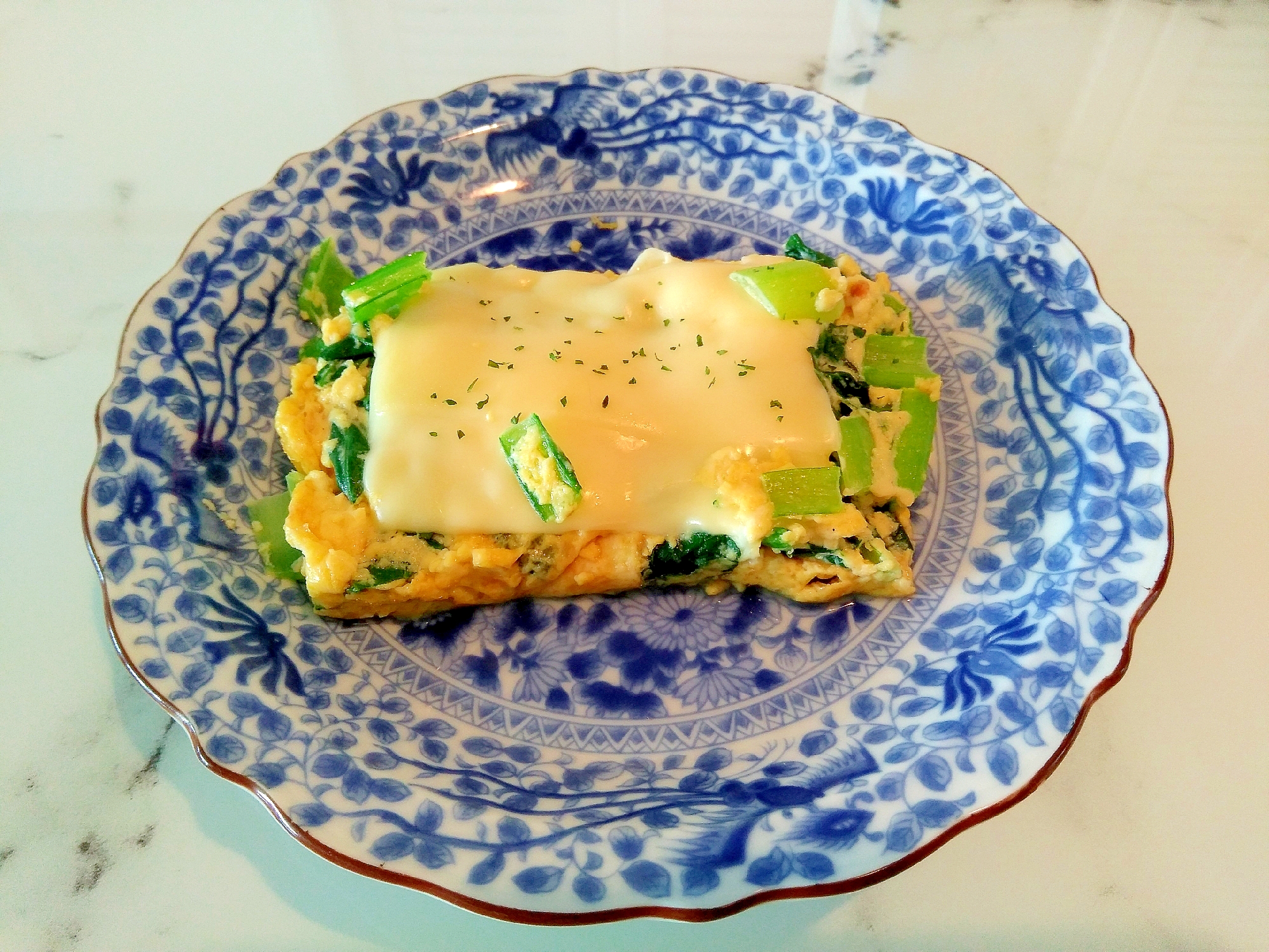 朝食に❣小松菜豆乳チーズのせ玉子焼