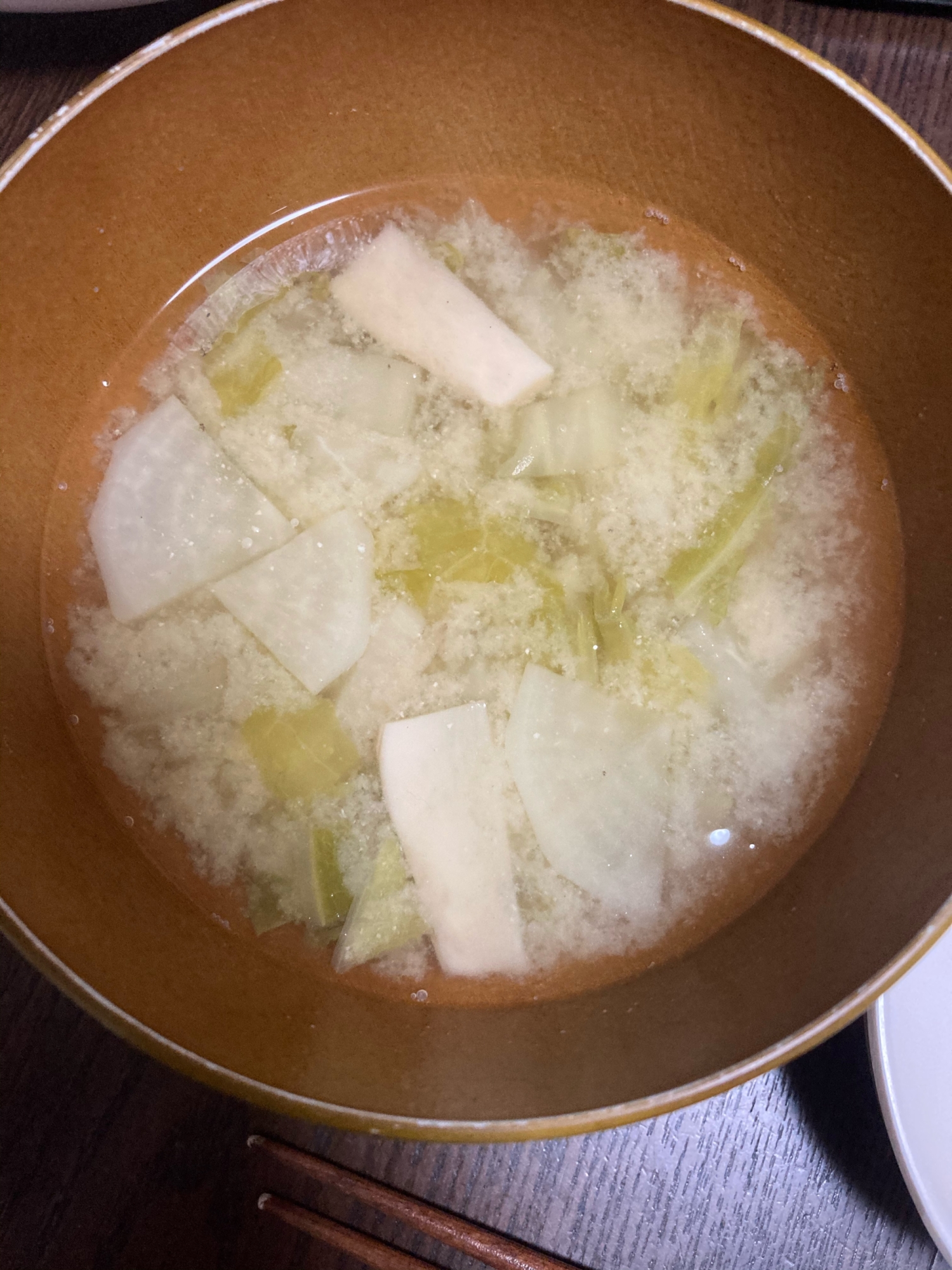 白菜と大根の味噌汁