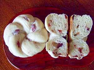 クランベリーのお花パン