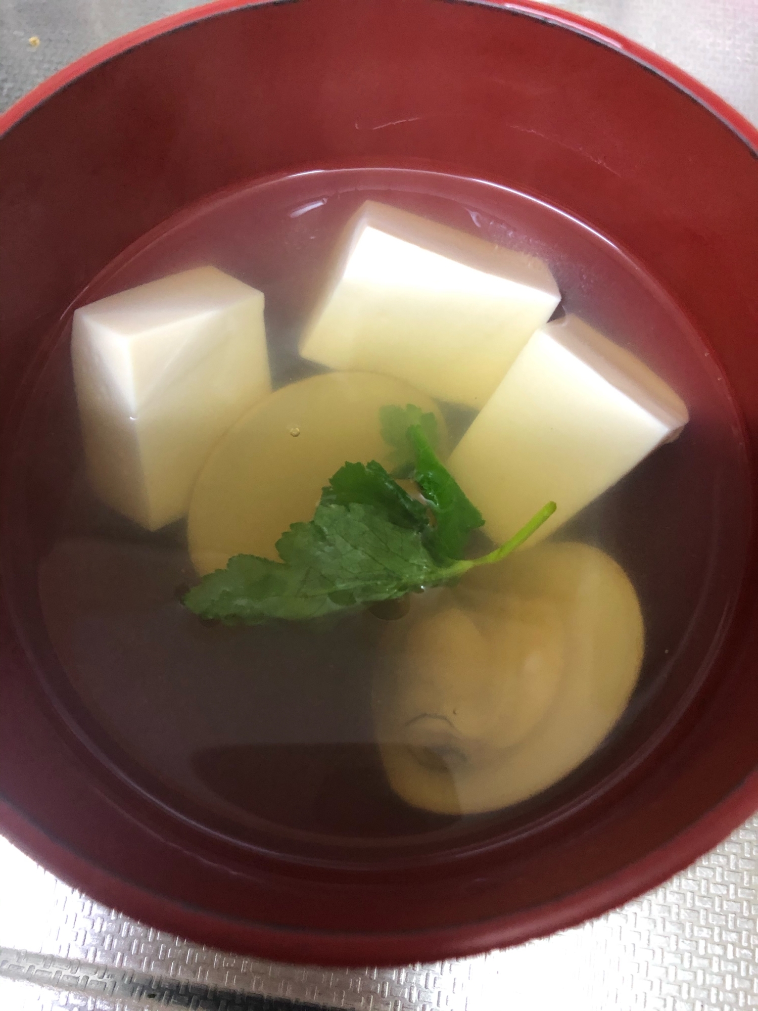 蛤と豆腐のお吸い物